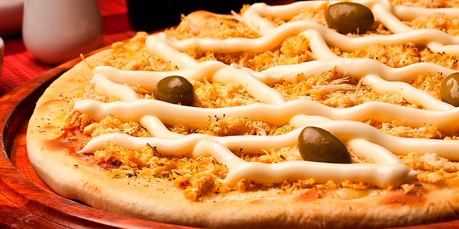 Pizza de frango com catupiry